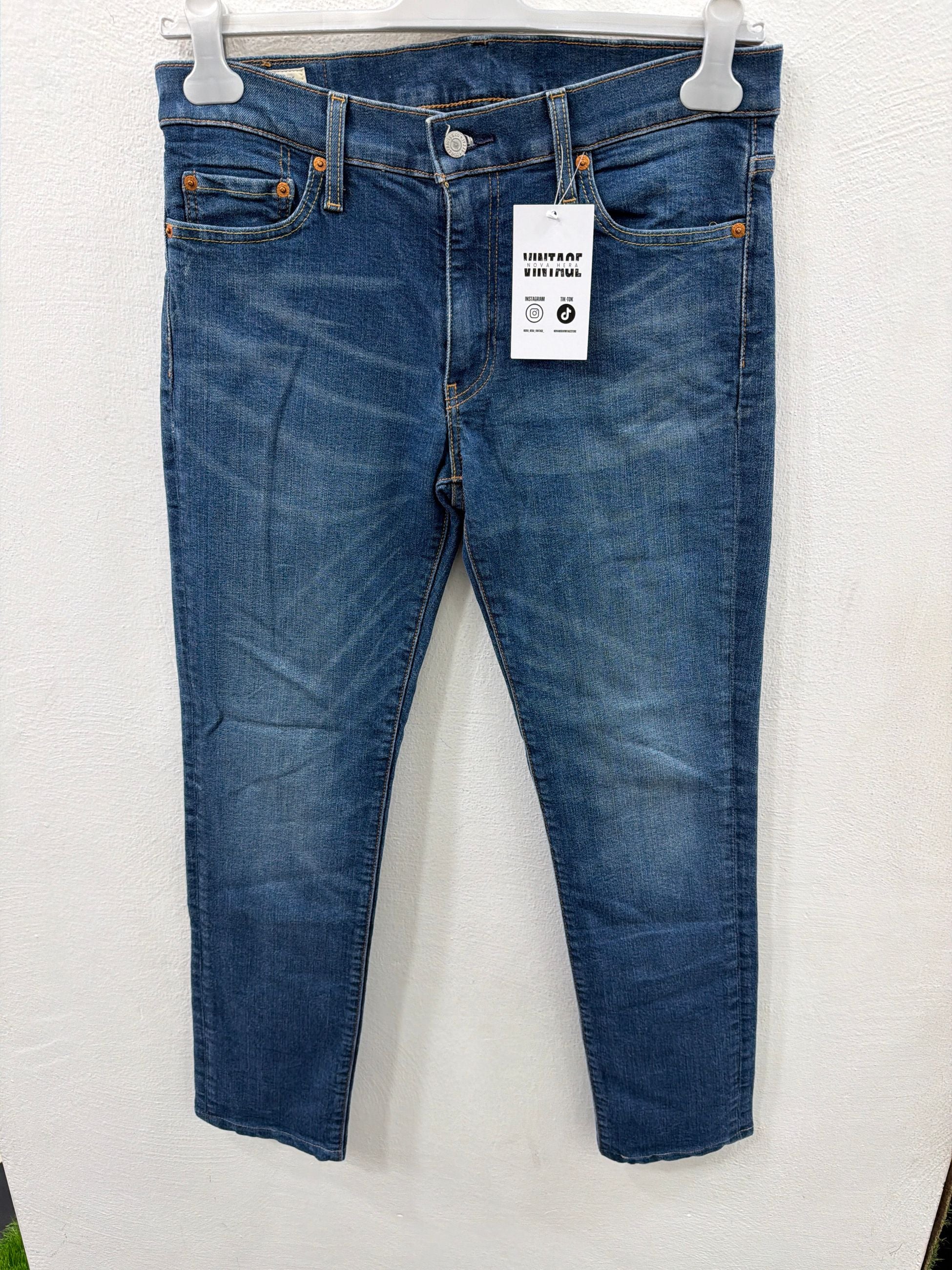 pantalone levis